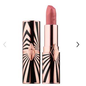 Charlotte Tilbury Hot In love with Olivia